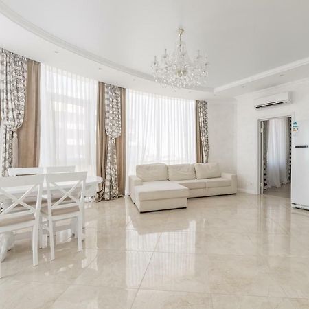 אודסה Vip Level Sea View Apartment מראה חיצוני תמונה